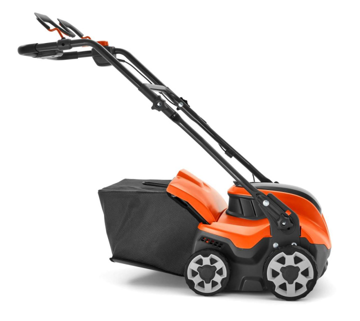 Husqvarna Scarifier S138i + BLi20 & QC80